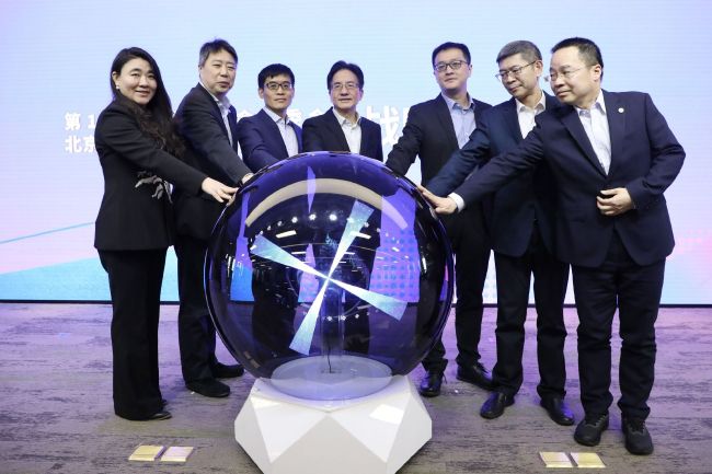 国产偷国产偷亚洲综合av