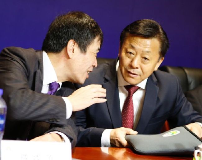 亚洲欧美在线精品一区二区
